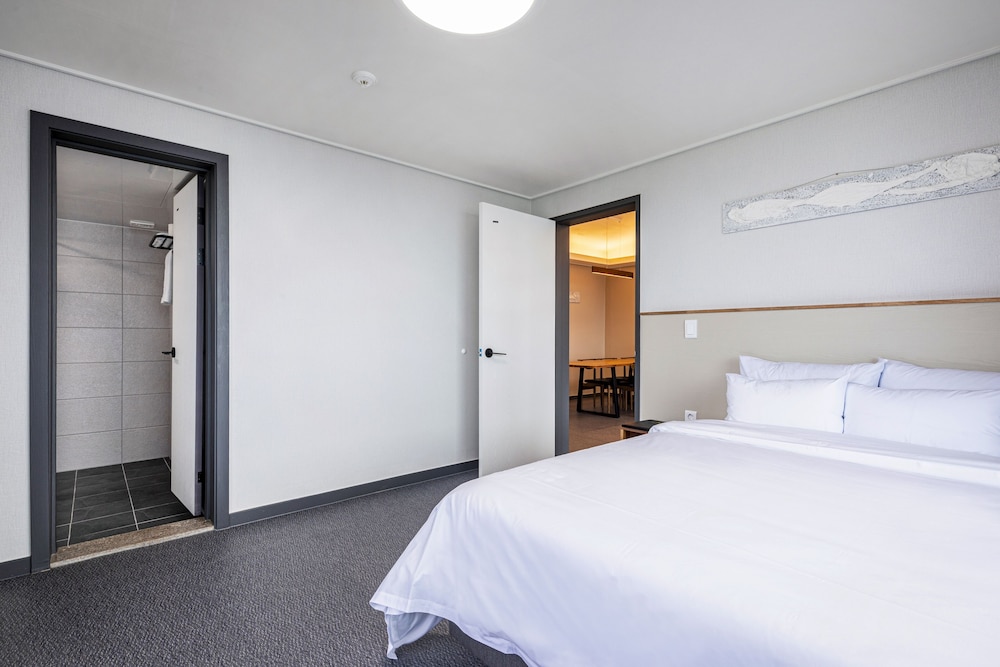 Aewol Stay in Jeju 13/50