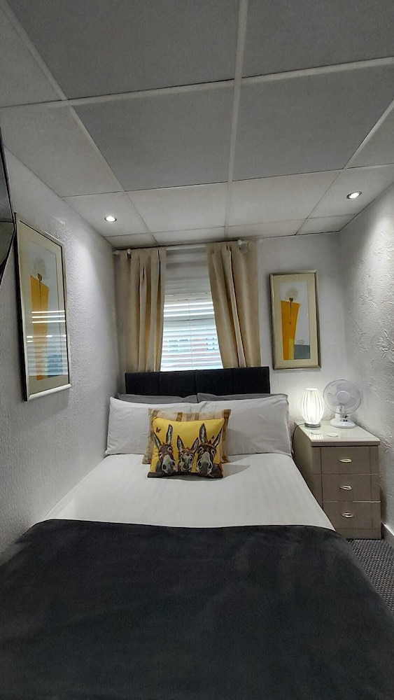 Rock Dene Hotel - Guest House 26/50