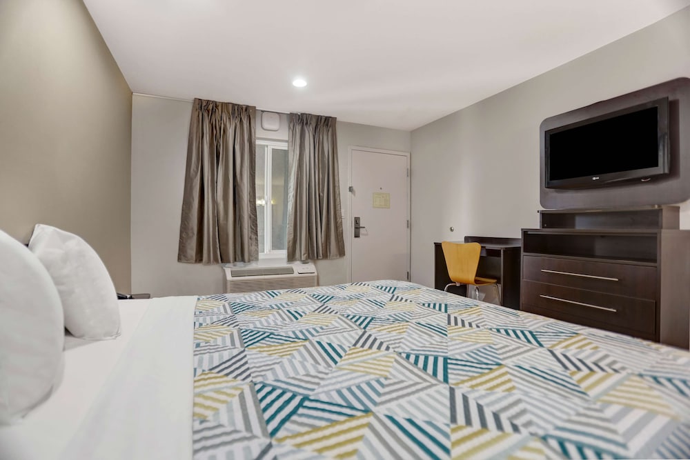 Motel6 La Mesa, CA 20/67