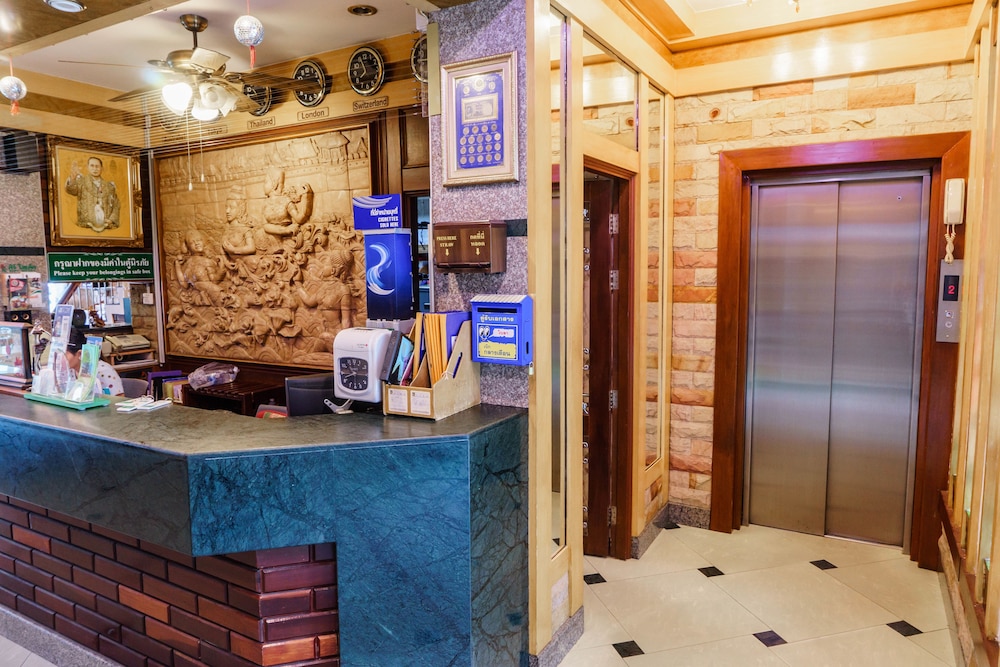 Siri Hotel 8/70