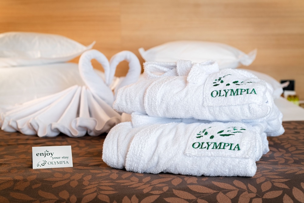 Olympia Hotel 12/50