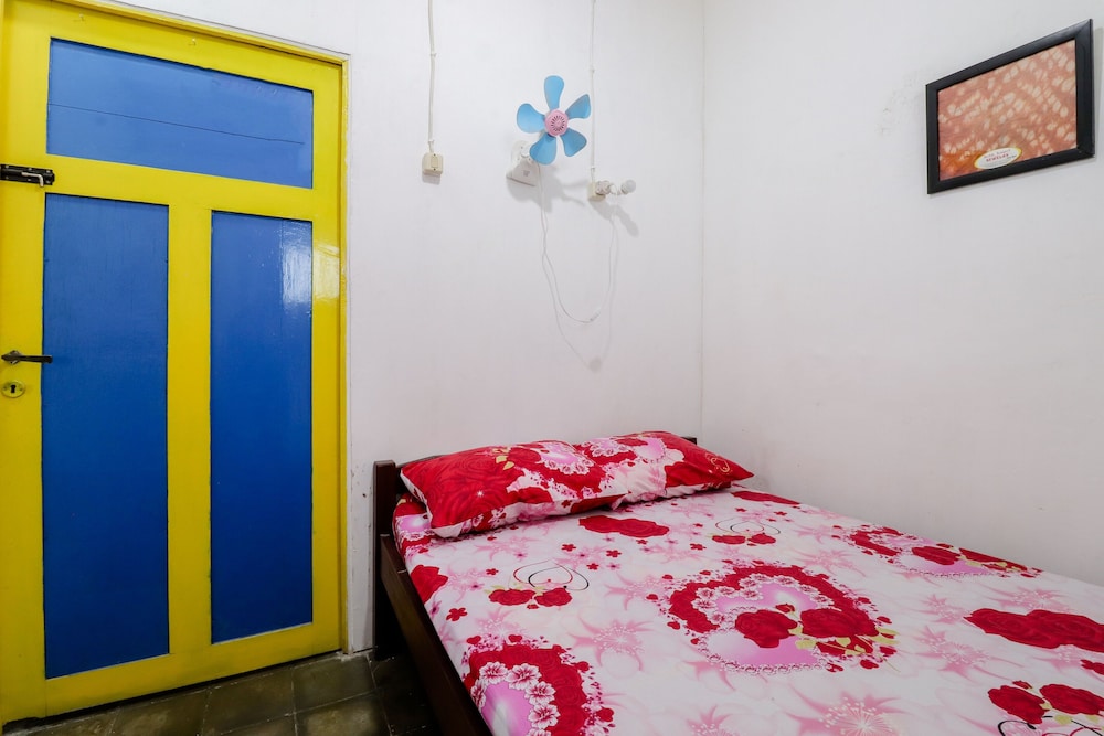 Homestay Ndalem Soewondo by ZUZU 9/22