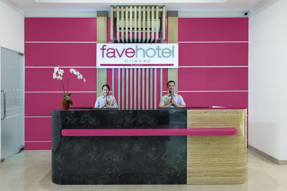 Lobby at favehotel Cilacap, CILACAP