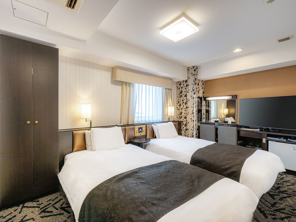ROOM, TWIN BEDS, MAIN BUILDING
