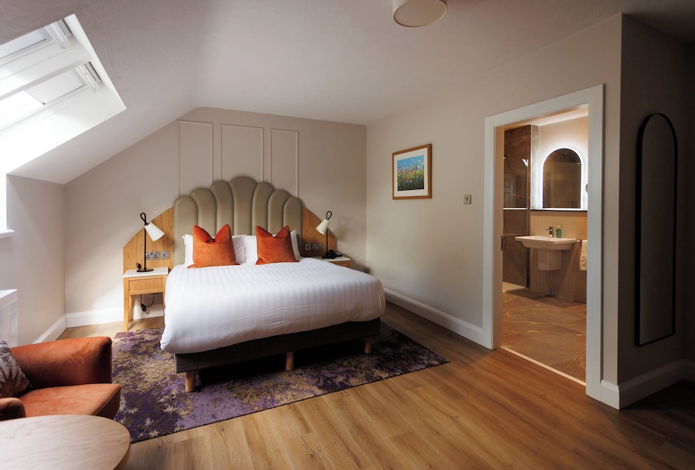 FAMILY, DOUBLE BED