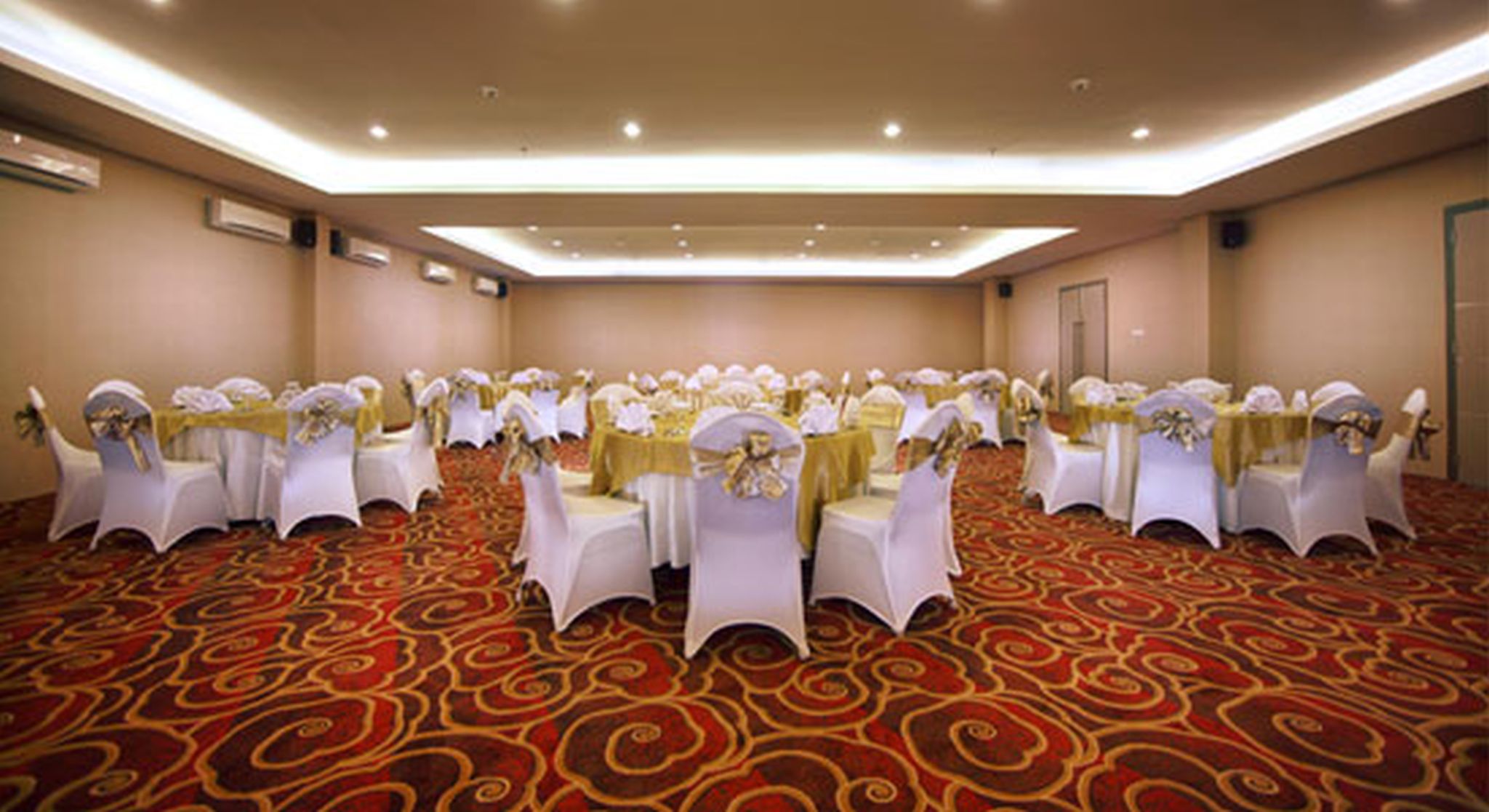Hotel NEO Candi Simpang Lima - Semarang 33/38