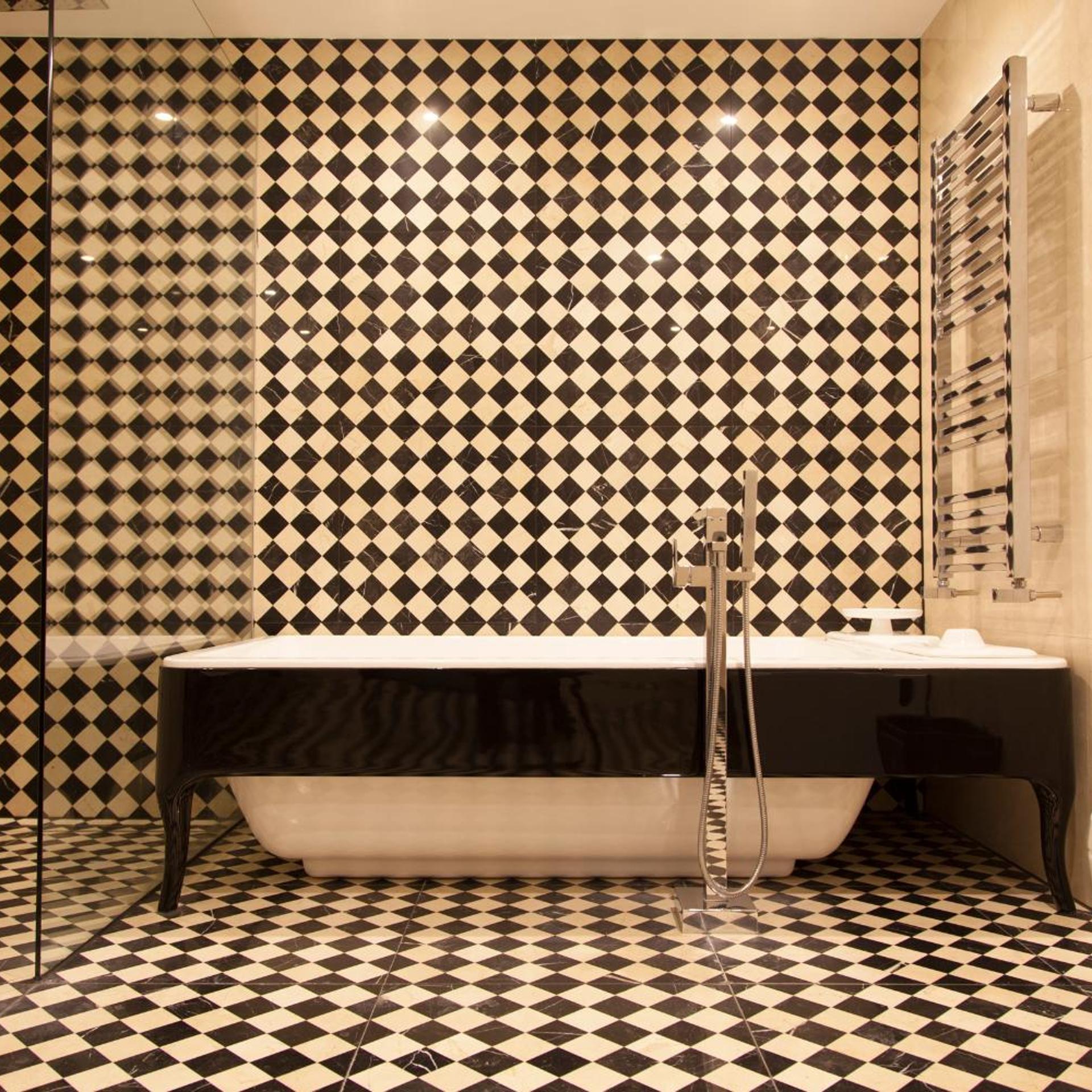 Family Suite, King Bed, Quentin Boutique Hotel 7/9