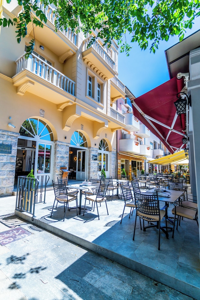Heritage Hotel Stypia 2/50