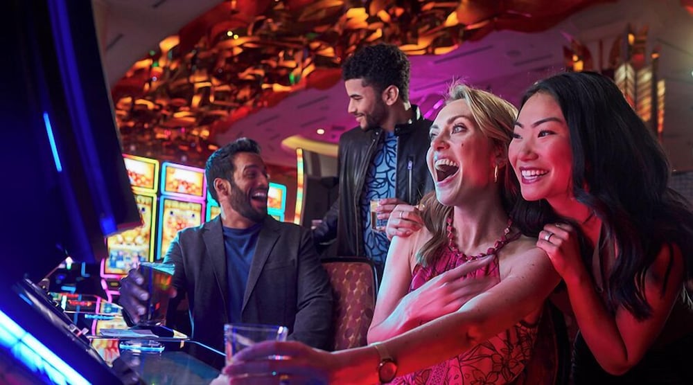 Mystic Lake Casino Hotel 55/62