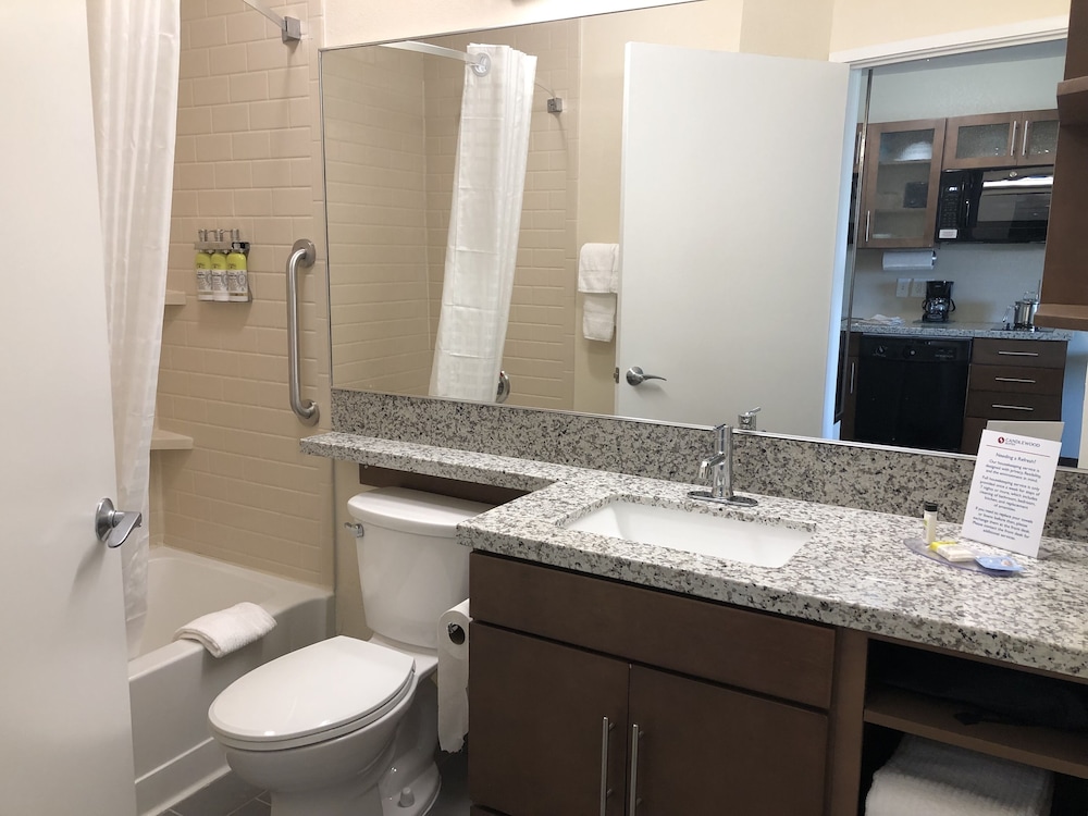 Candlewood Suites Panama City Beach Pier 16/44
