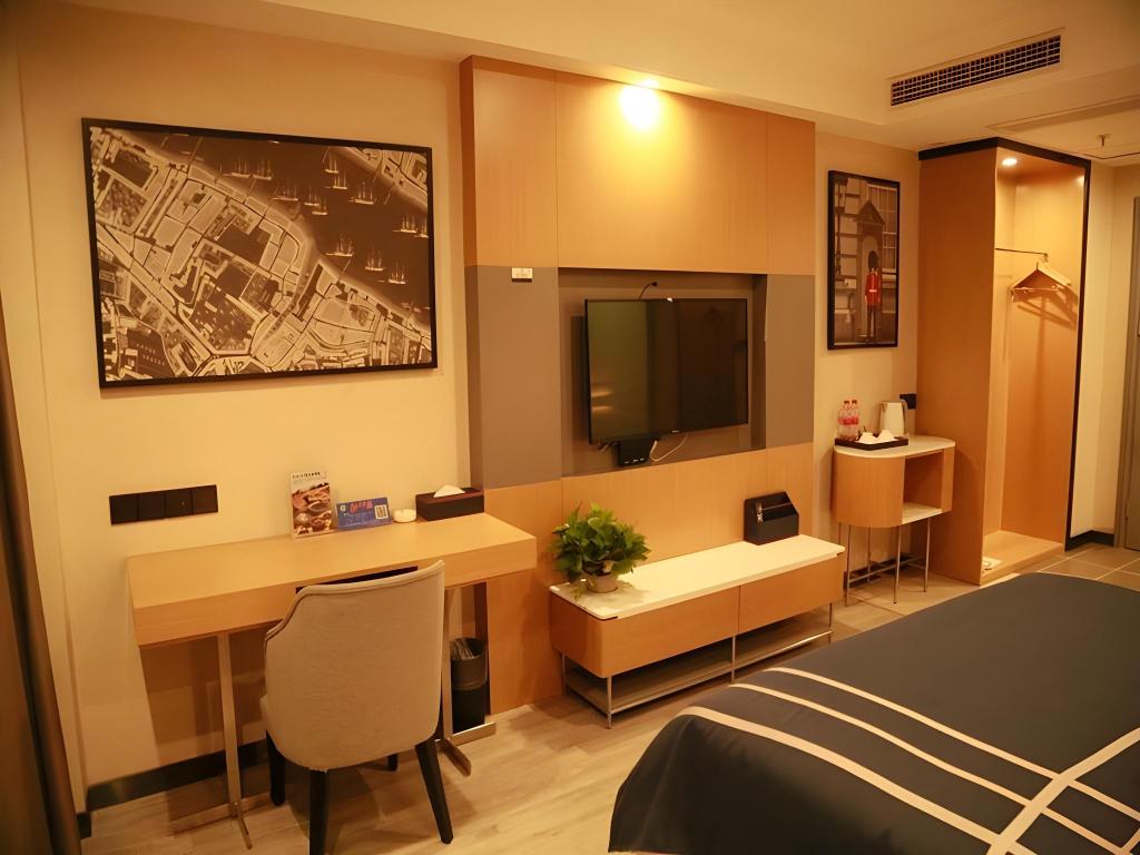 Lano Hotel (Guiding Yongchao Pedestrian Street) 43/54