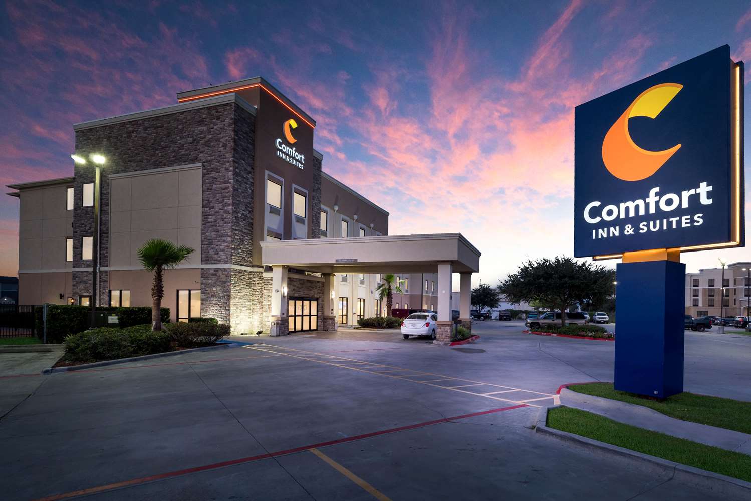 Comfort Inn & Suites Victoria North 43/46