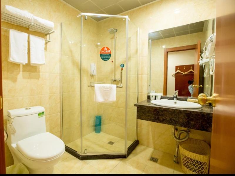 GreenTree Inn ChangZhou Wujin District South ChangWu Road West JingDe Road QianHuang Express Hotel 37/45