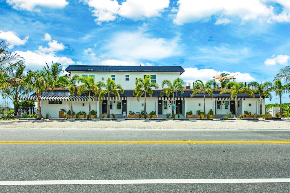 Seaside at Anna Maria Island Inn 27/46
