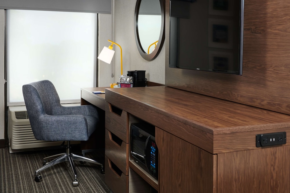 Hampton Inn Fairfax City 37/40