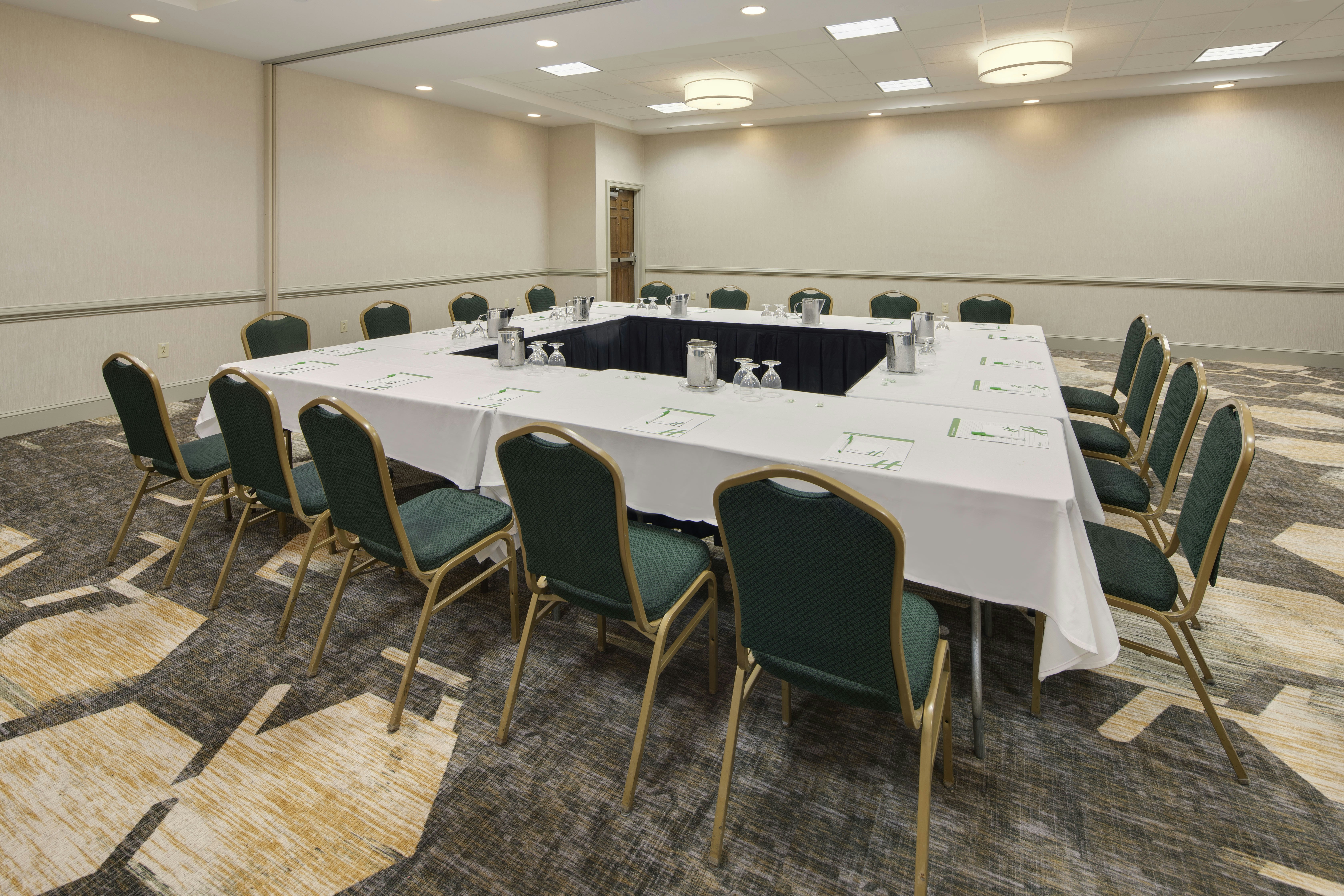 Holiday Inn Charlottesville-Univ Area 52/59