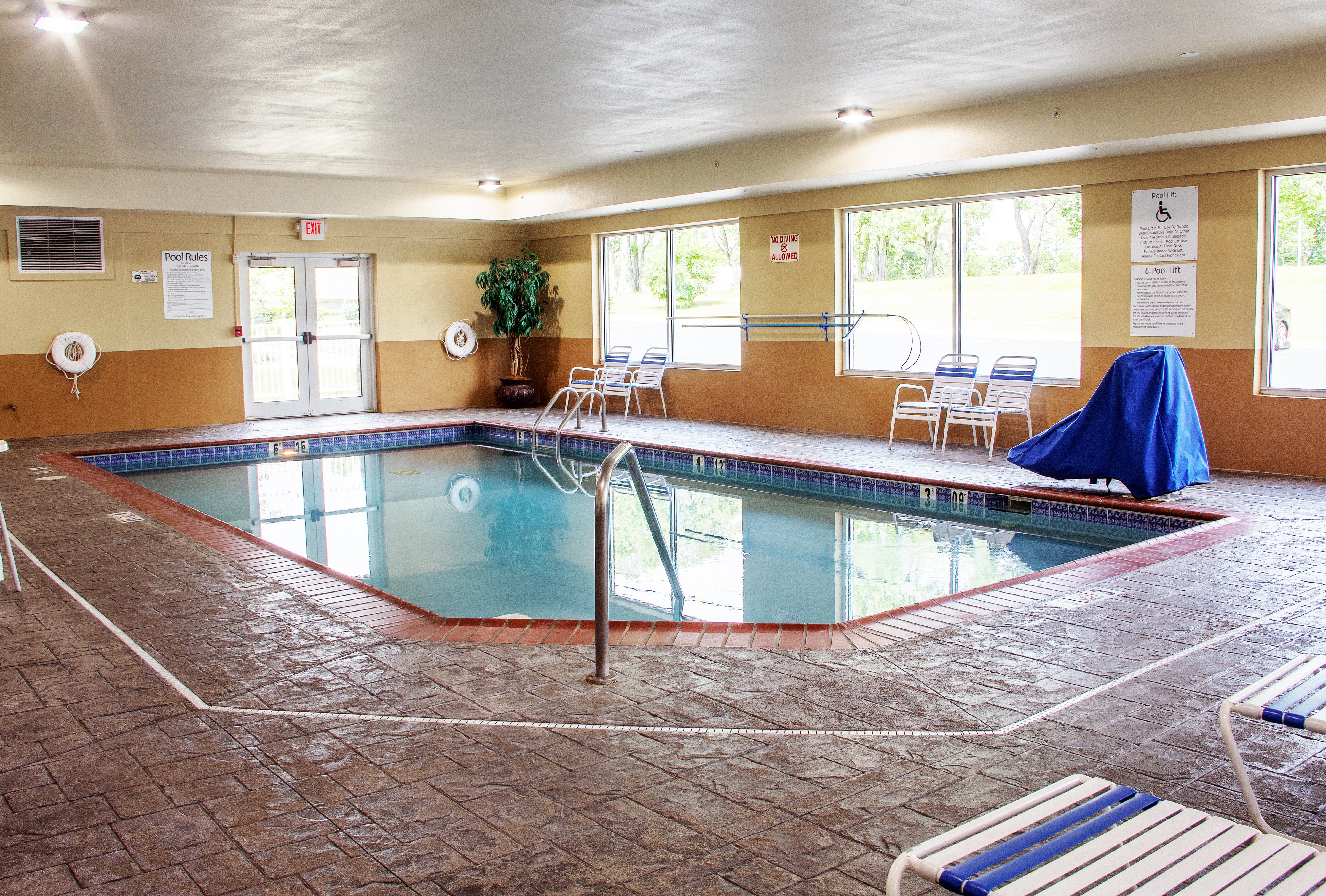 Holiday Inn Express & Suites Lexington Dtwn Area-Keenland 21/41