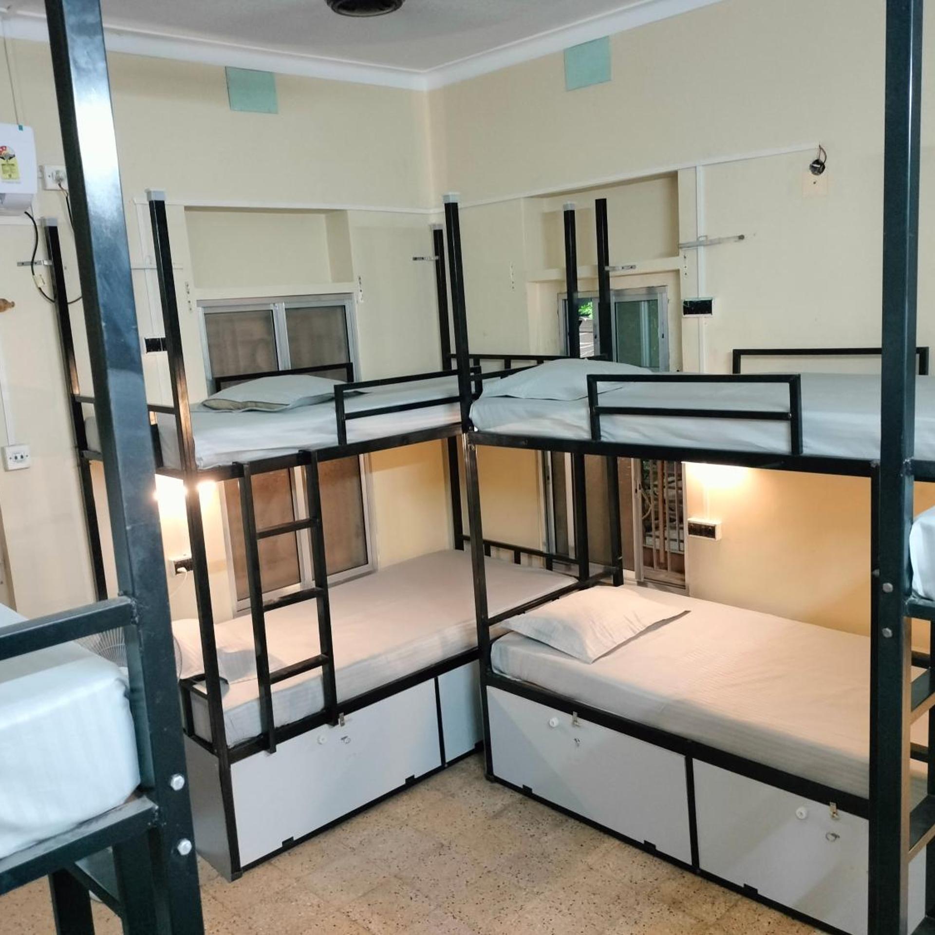 Bubble Beds Hostel 17/54