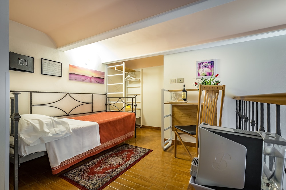 Hotel Collodi 35/53