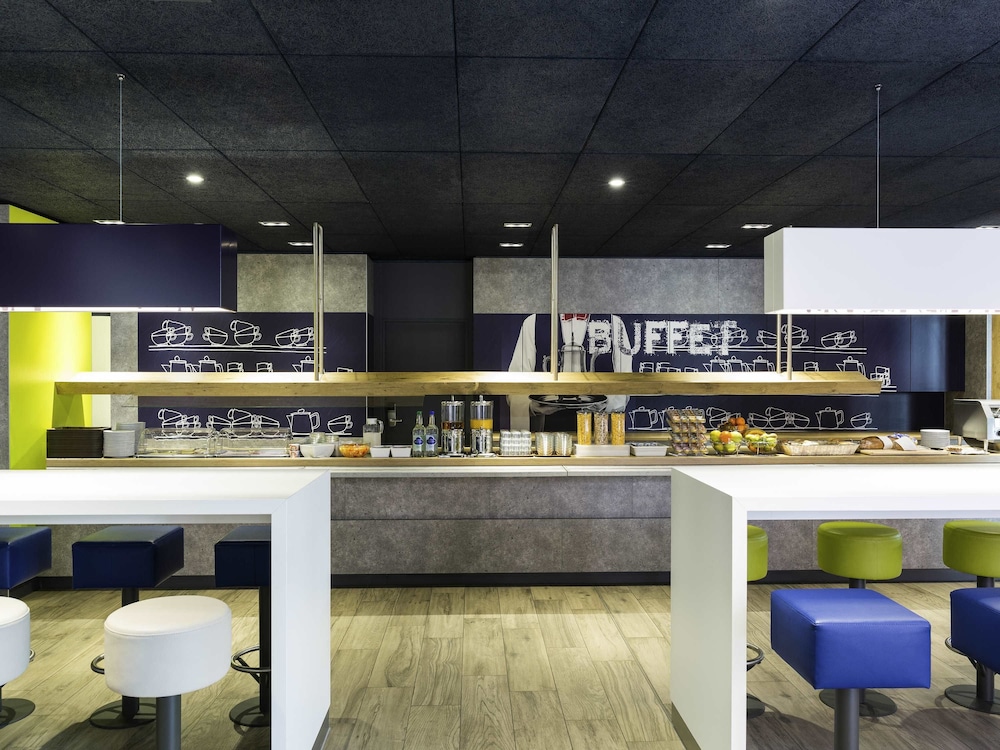 Ibis Budget Zurich Airport 58/69