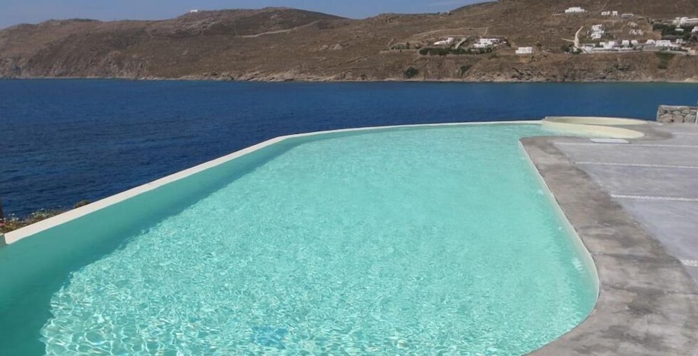 Mykonos Pantheon 26/50