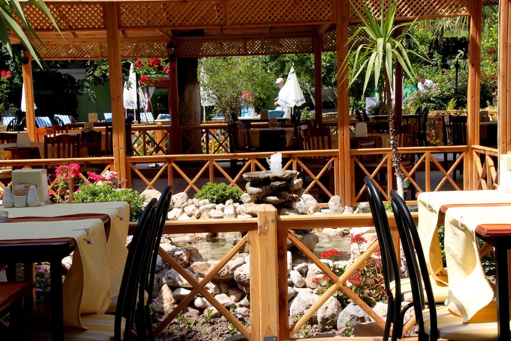 Idyros Hotel 34/50