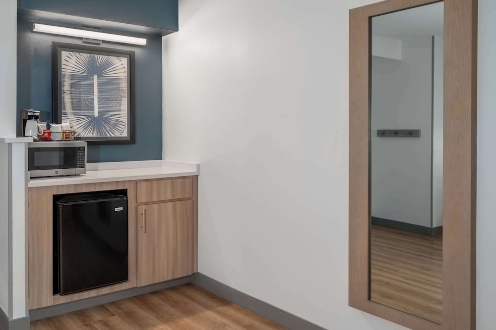 Hyatt Place Mystic 18/61