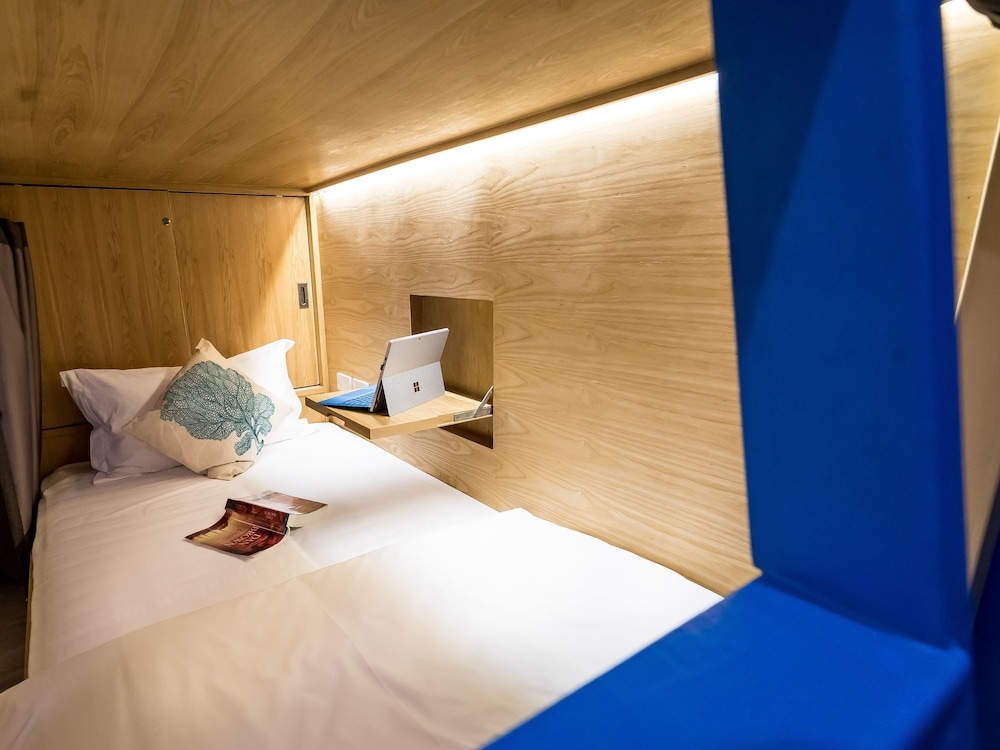 MIXED DORM, 4 BEDS