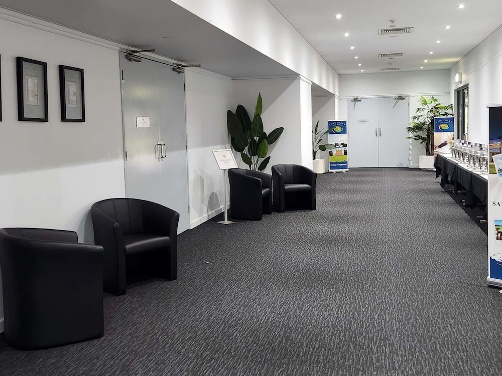 Mercure Bunbury Sanctuary Golf Resort 66/72