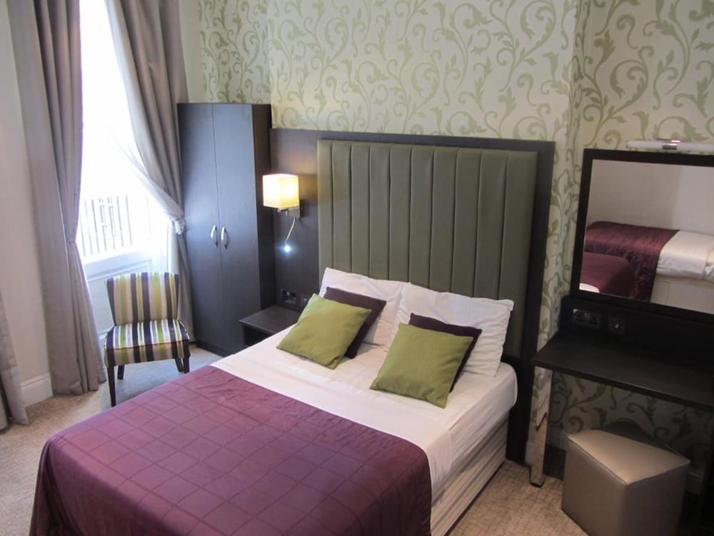 Goodwood Hotel 12/50