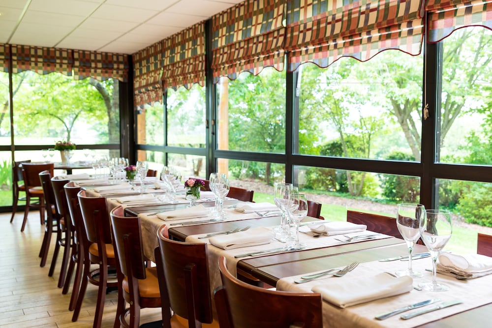 Brit Hotel Rennes Cesson - Le Floreal 44/66