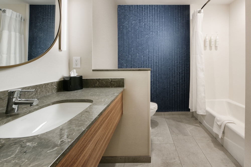 Fairfield Inn & Suites Dallas East 19/22