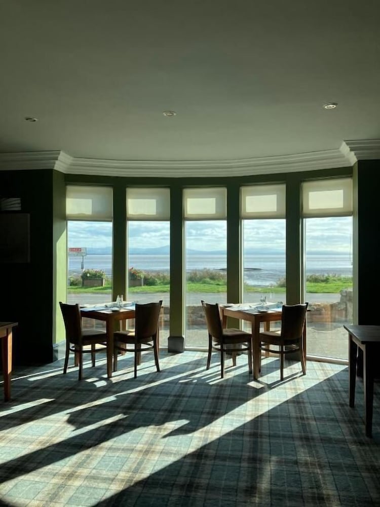 Powfoot Hotel 24/49