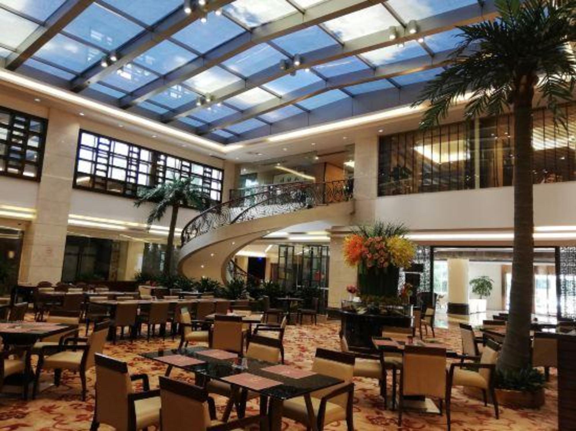 SOUTHERN CLUB HOTEL BUSINESS CLASS 26/29