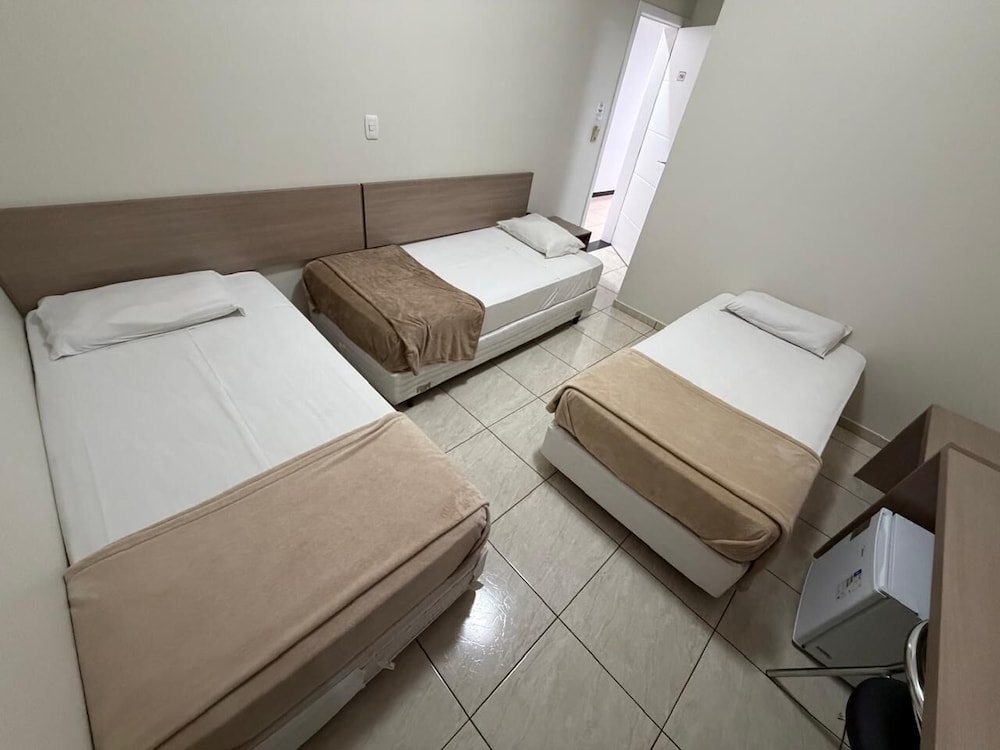 Hotel Vivendas 27/78