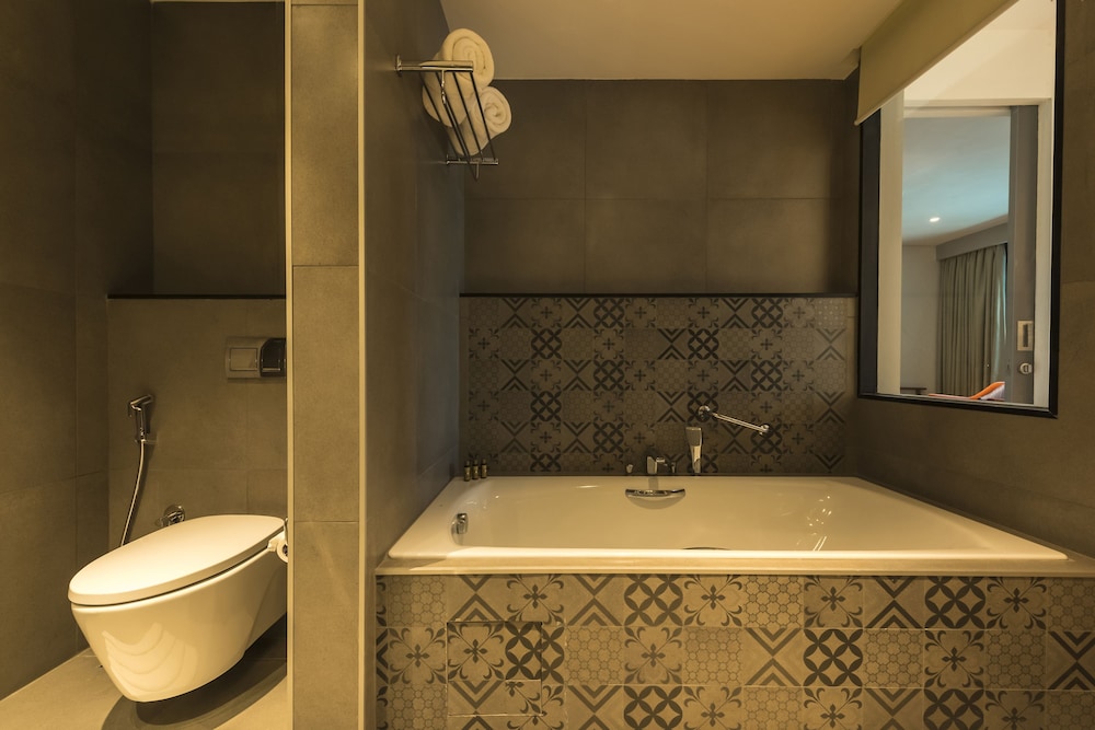 Grand Mercure Mysore 68/70