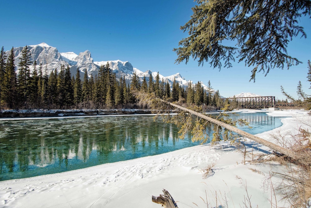 Coast Canmore Hotel Conference Centre 42/49