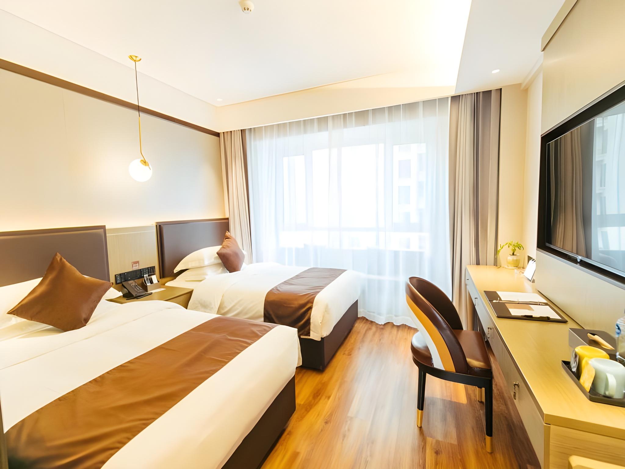 Gya, Twin Beds