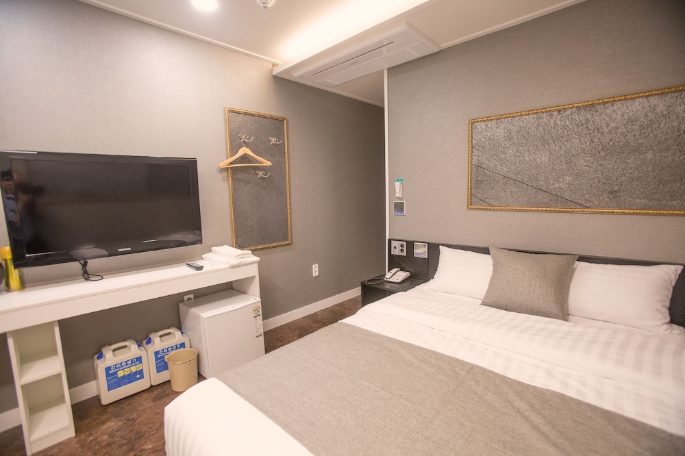 Hotel Major 2 21/51