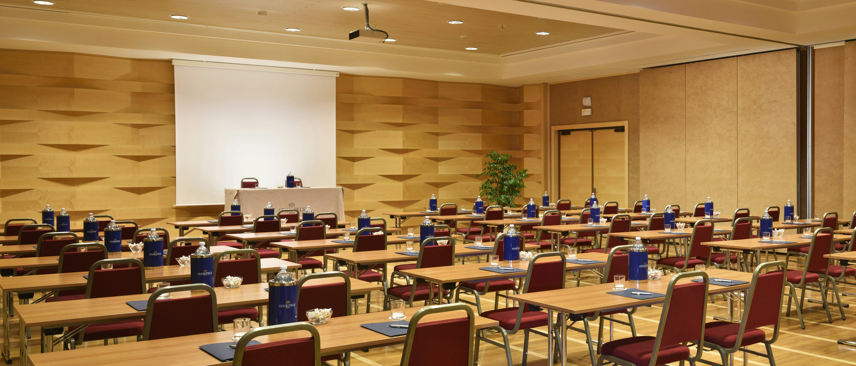 Unahotels Varese 40/42