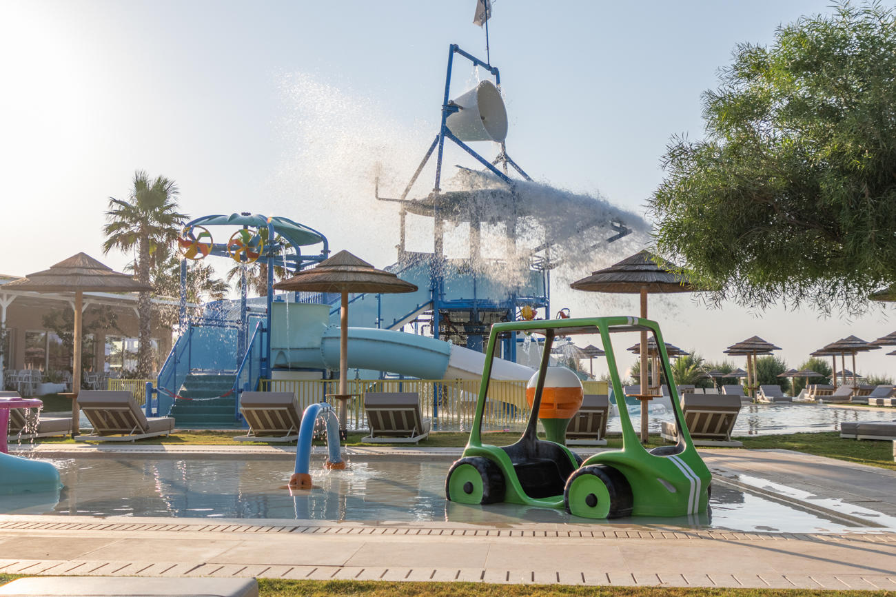 Pegasos Deluxe Beach Hotel 100/113