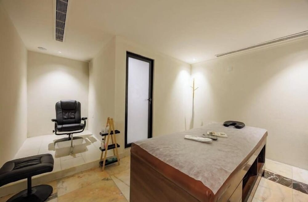 Alayam Elite Hotel 33/58