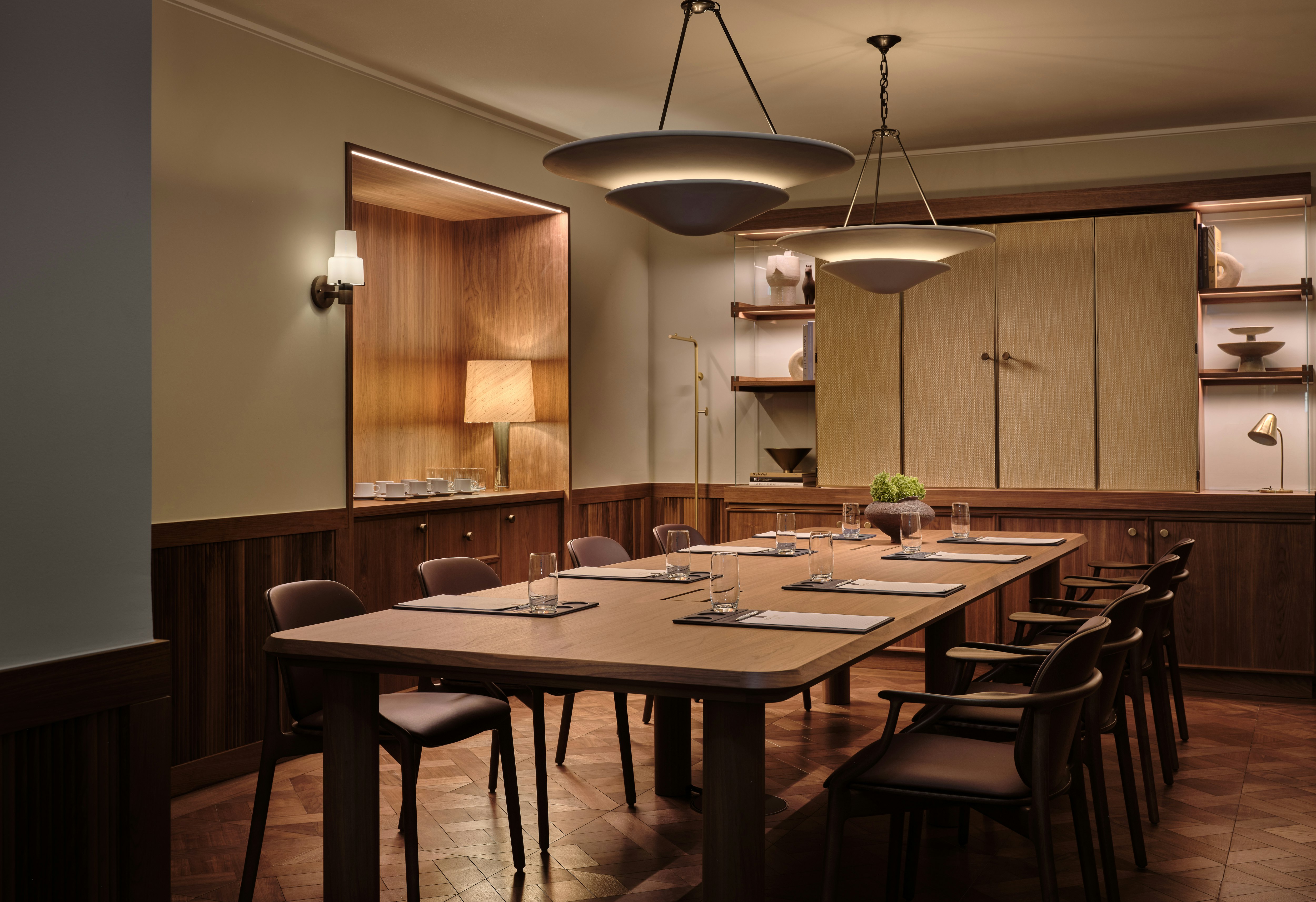 Conrad Athens The Ilisian 32/50