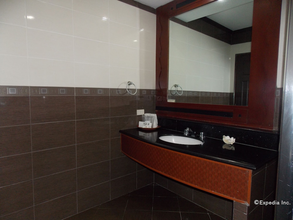 MO2 Westown Hotel Bacolod - Mandalagan 23/50