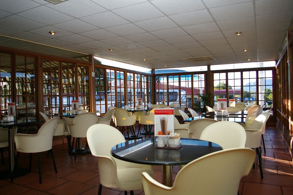 Protea Hotel By Marriott Harrismith Montrose 34/50
