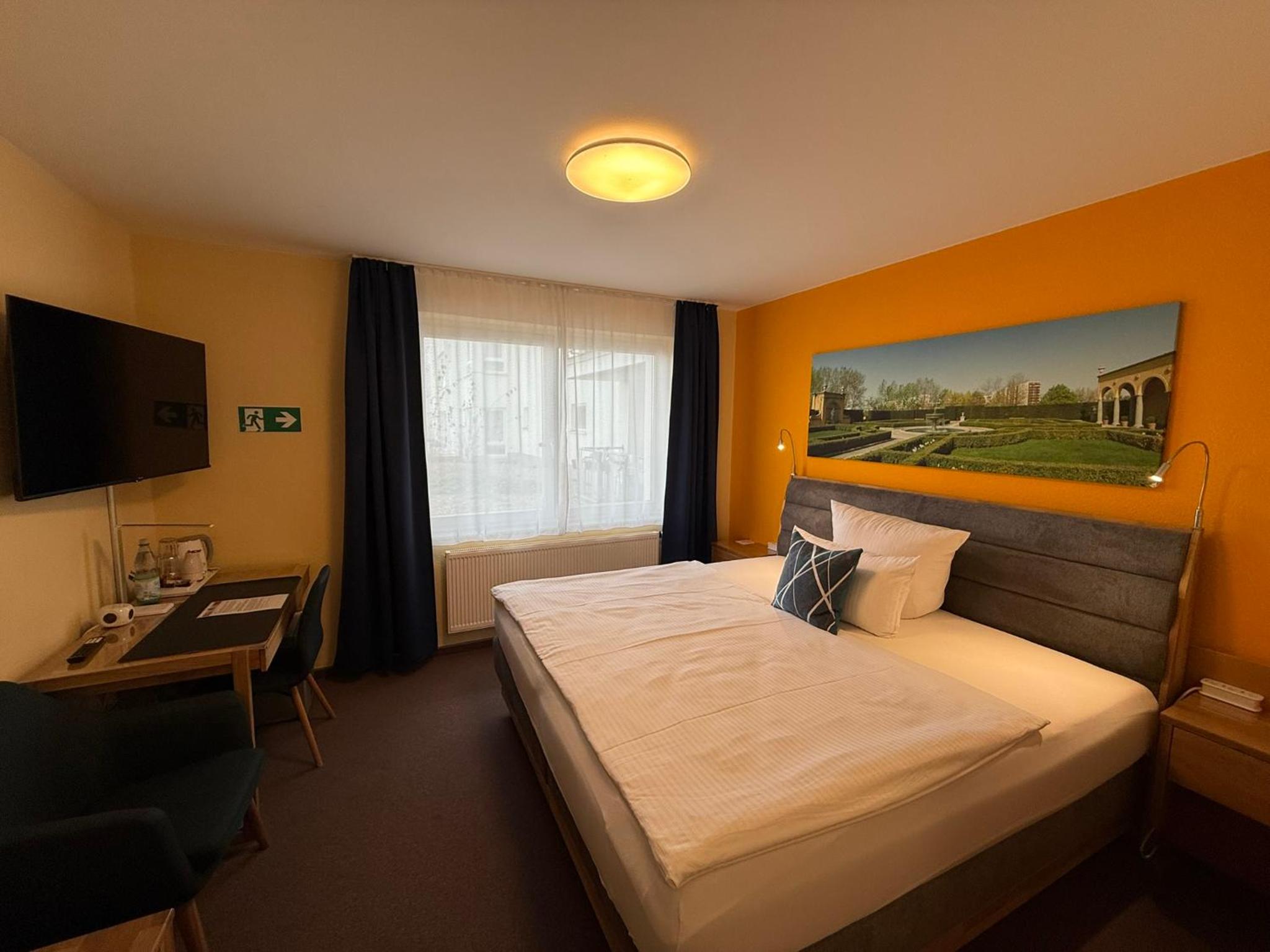 Parkhotel Marzahn 21/50