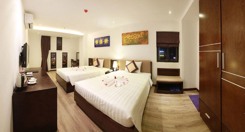 Golden Sun Hotel 20/60