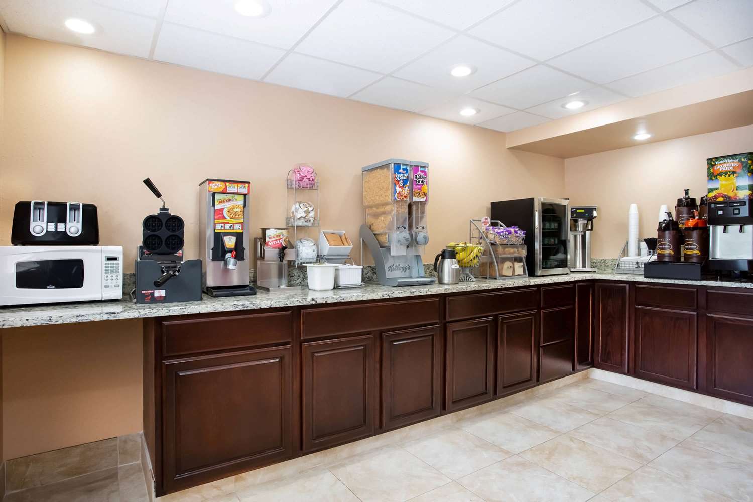 Super 8 by Wyndham Chester/Richmond Area 14/21
