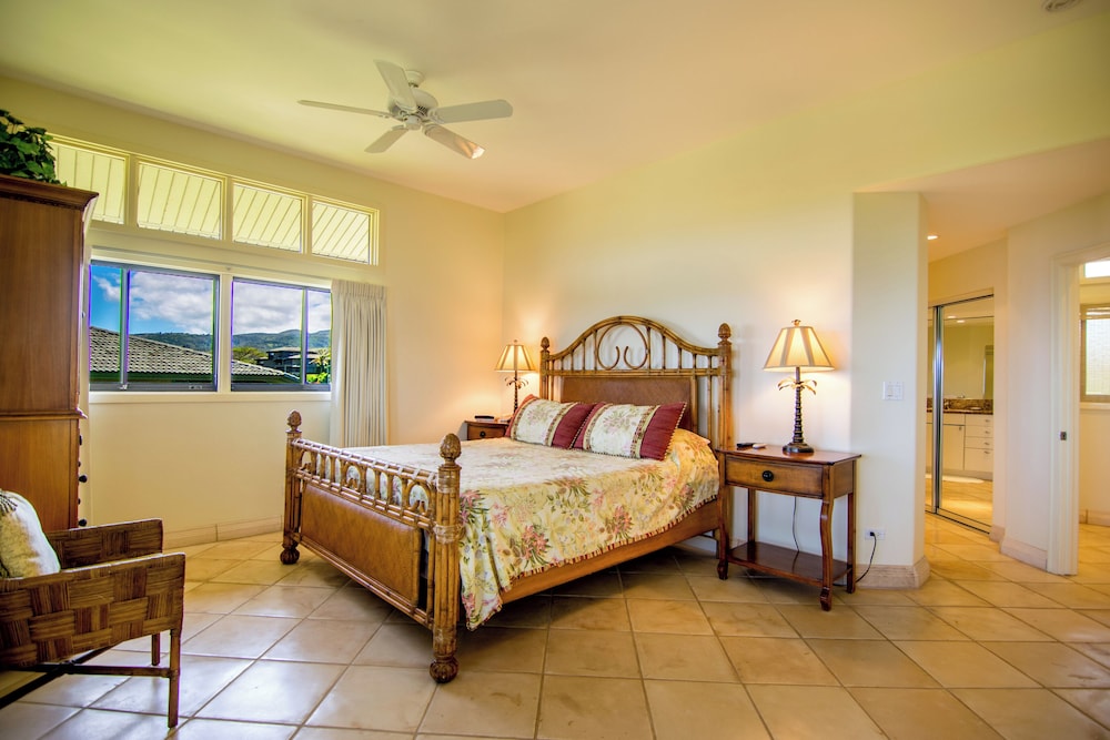 3 BEDROOMS, RIDGE, GOLD, VILLA, OCEAN VIEW, 2 BATHROOMS