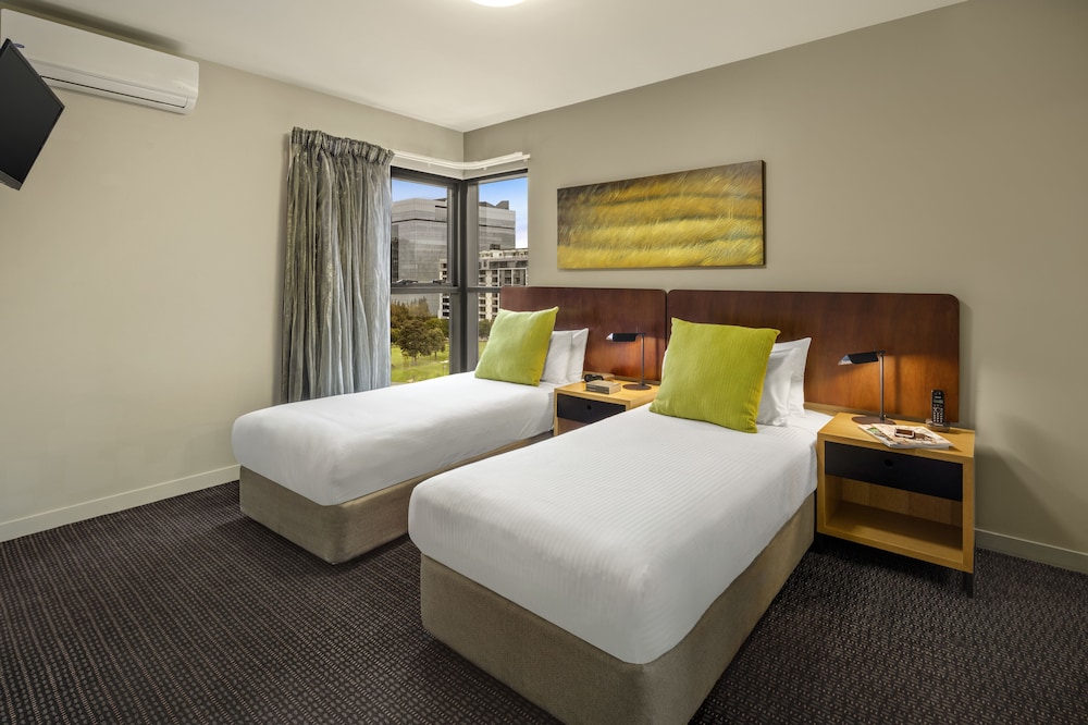 2 BEDROOMS, EXECUTIVE, APARTMENT